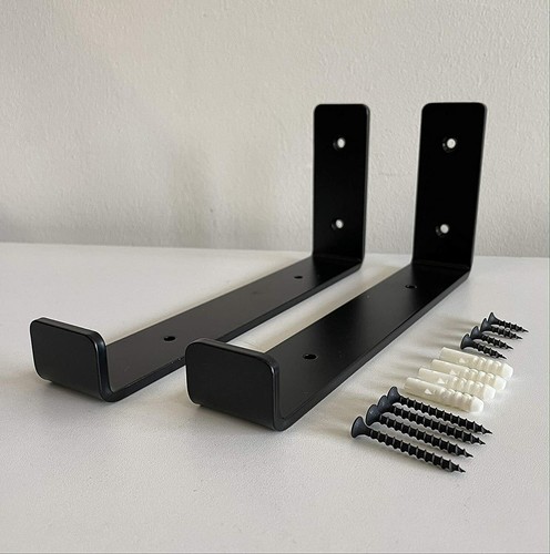 Pair scaffold board - of, wall